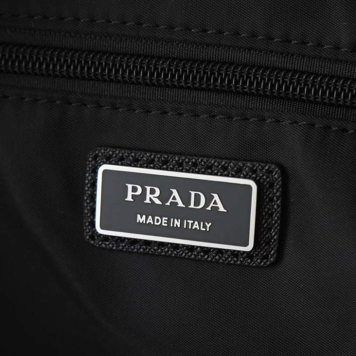 Picture of Prada Handbags _SKUfw217832547fw